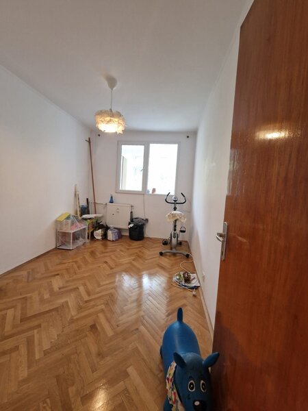 Titan, strada Firidei, langa Scoala Labis, la 5 min. metrou si parc IOR,