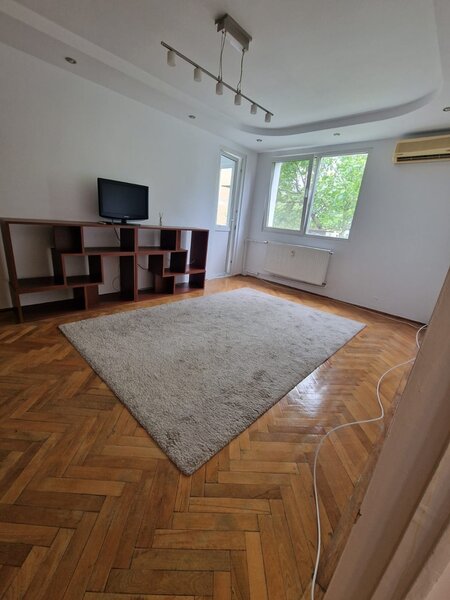 Titan, strada Firidei, langa Scoala Labis, la 5 min. metrou si parc IOR,